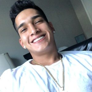 Meet your Posher, Roberto